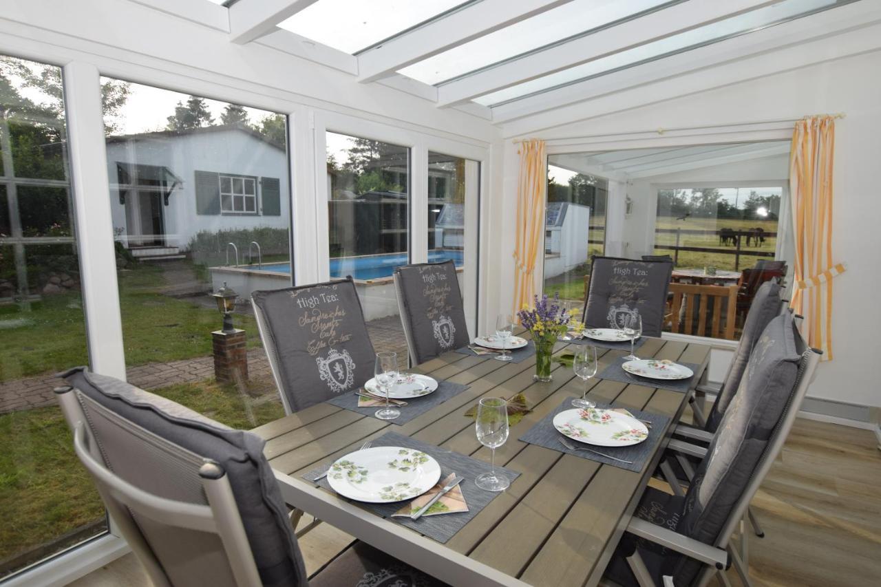 Landhaus Hideaway Mit Aussenpool, Sauna Und Kamin Bosau Εξωτερικό φωτογραφία