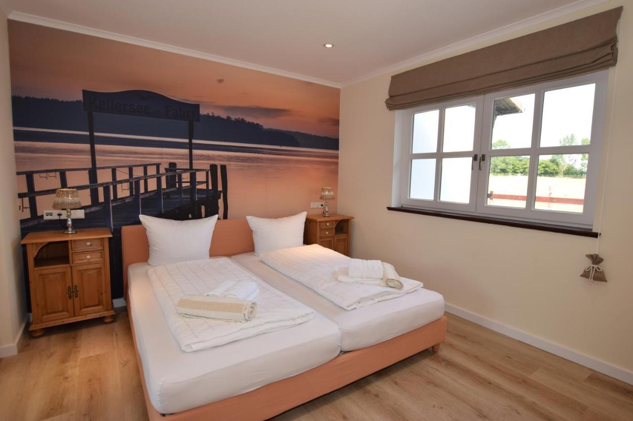 Landhaus Hideaway Mit Aussenpool, Sauna Und Kamin Bosau Εξωτερικό φωτογραφία